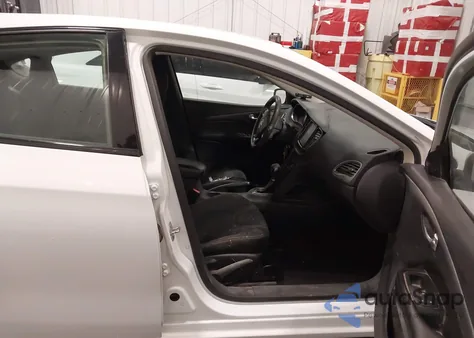 2015 Dodge Dart Sxt z USA, uszkodzony, nr VIN 1C3CDFBB7FD364702